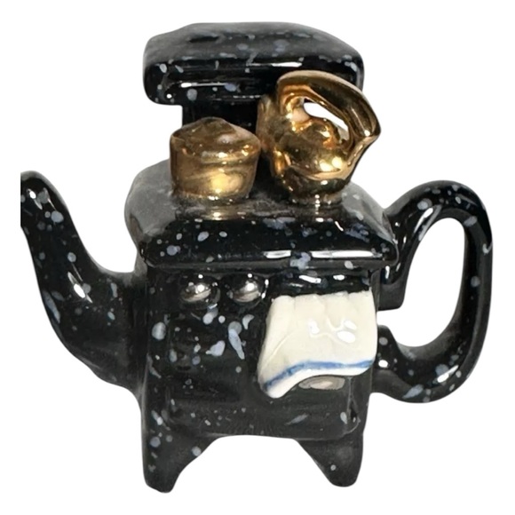 Bundle of 4 Tiny Cardew Teapots - Picture 11 of 15